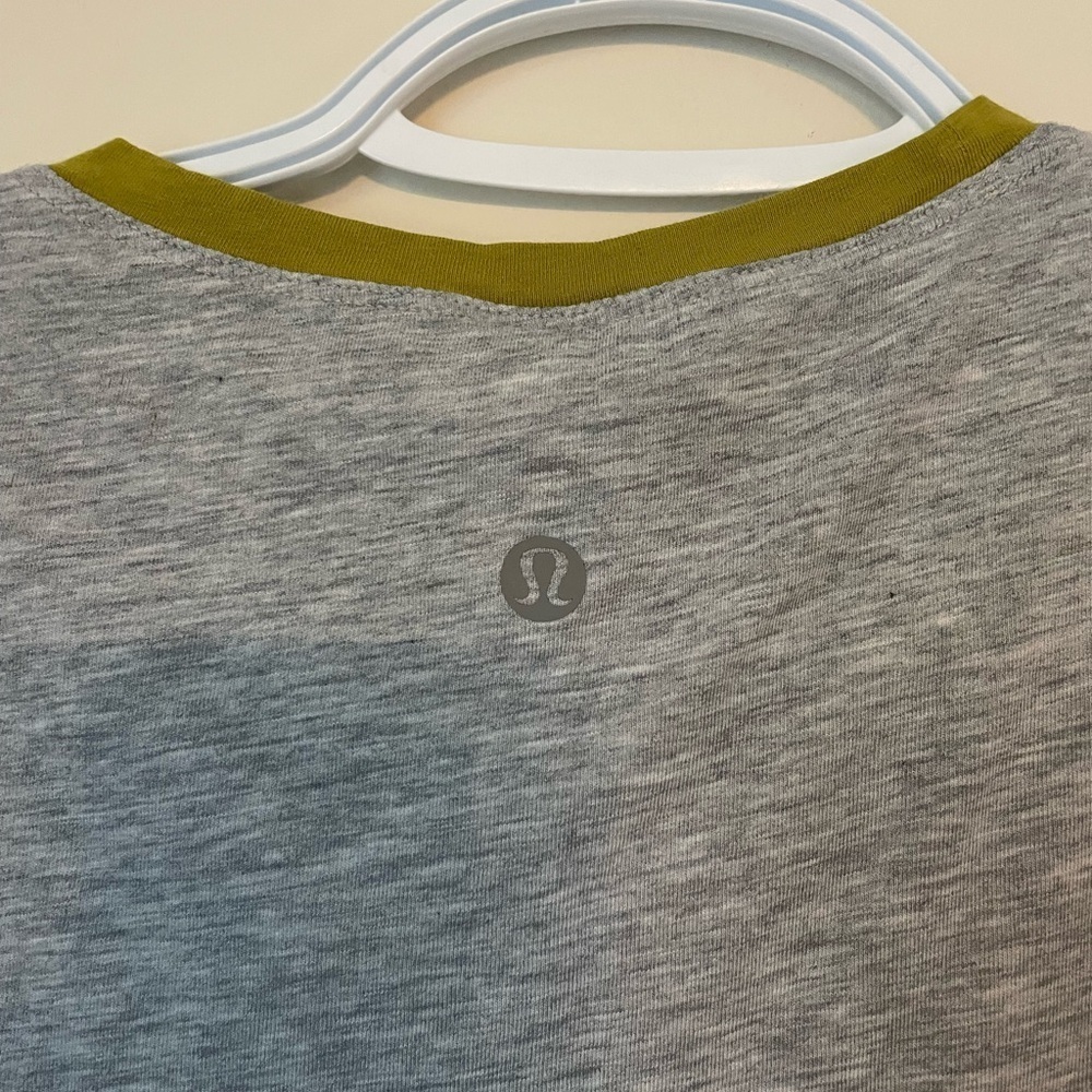 Lululemon Brunswick Muscle Tank Grey/Yellow Size 4 - Picture 4 of 6